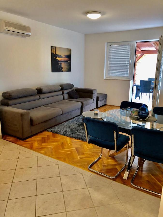 Apartment Sunny Paradise 2, Makarska - Promajna Bagian luar foto